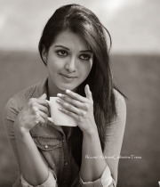 catherine-tresa-latest-photoshoot-stills-11