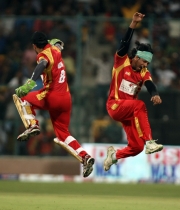 ccl-4-kerala-strikers-vs-telugu-warriors-match-photos-119