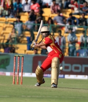 ccl-4-kerala-strikers-vs-telugu-warriors-match-photos-123