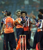 ccl-4-veer-marathi-vs-bhojpuri-dabanggs-match-photos-46