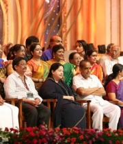 celebrities-at-indian-cinema-100-years-celebrations-27