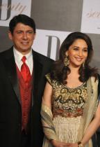 amitabh-bachchan-s-70th-birthday-party-photos-1739 amitabh-bachchan-s-70th-birthday-party-photos-1739