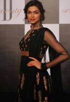 celebs-at-amitabh-bachchan-70th-birthday-party-photos-1832 celebs-at-amitabh-bachchan-70th-birthday-party-photos-1832