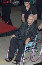 celebs-at-amitabh-bachchan-birthday-2012-bash-photos-06 celebs-at-amitabh-bachchan-birthday-2012-bash-photos-06