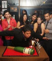 celebs-at-ashish-roy-birthday-celebrations-15