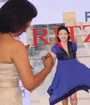 celebs-at-audi-ritz-icon-awards-2013-13