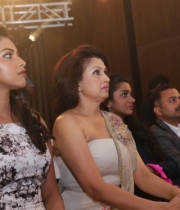 celebs-at-audi-ritz-icon-awards-2013-15