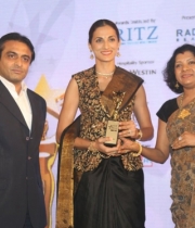 celebs-at-audi-ritz-icon-awards-2013-4