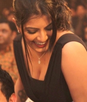 celebs-at-audi-ritz-icon-awards-2013-55