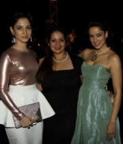 celebs-at-blenders-pride-fashion-tour-photos-_12_