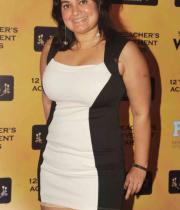 celebs-at-teacher-achievement-awards-photos-01