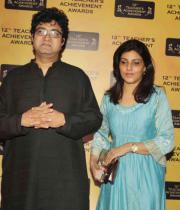 celebs-at-teacher-achievement-awards-photos-06