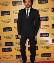 celebs-at-teacher-achievement-awards-photos-16