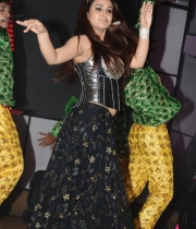 celebs-dance-performance-at-santosham-awards-function-8