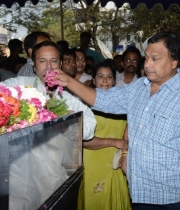 celebrities-pay-homage-to-uday-kiran-photos-130