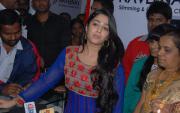 charmi-at-naveena-cosmetic-slim-clinic-opening-11