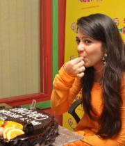charmi-birthday-celebrations-at-98-3-radio-mirchi-fm-10