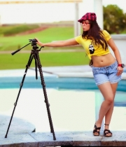 charmi-new-hot-stills-3