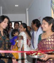 charmi-launches-sreeroop-cosmetology-clinic-04