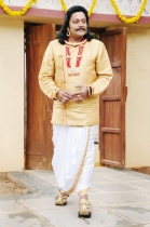 chilkur-balaji-movie-stills-15