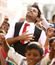 chinnadana-neekosam-movie-latest-stills-4