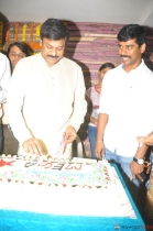 chiranjeevi-birthday-celebrations-at-sk-studio-opening-12