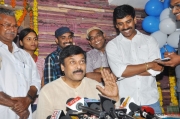 chiranjeevi-birthday-celebrations-at-sk-studio-opening-18