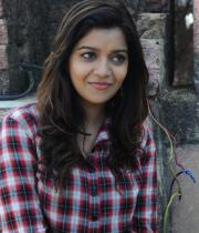 color-swathi-photos-in-jeans-3