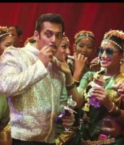 dabangg-2-movie-stills-8