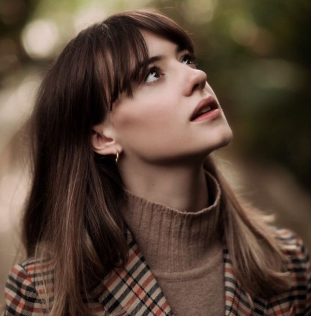 daisy-edgar-jones-latest-photos_14