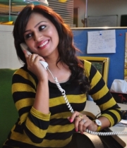 daughter-of-varma-varma-movie-gallery-4