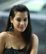deeksha-panth-hot-stills-in-black-dress-26