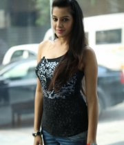 deeksha-panth-hot-stills-in-black-dress-33