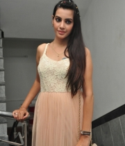 deeksha-panth-latest-stills-13