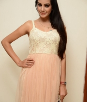 deeksha-panth-latest-stills-17