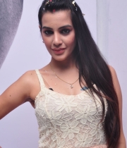 deeksha-panth-latest-stills-5