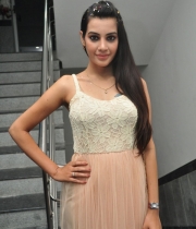 deeksha-panth-latest-stills-9