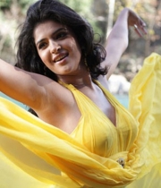 deeksha-seth-new-photo-gallery-30