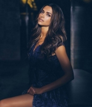 deepika-padukone-fhm-hot-photos-4
