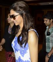 deepika-padukone-latest-images-08