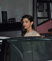 deepika-padukone-snapped-at-mehboob-studios-03