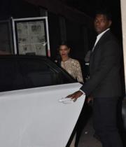 deepika-padukone-snapped-at-mehboob-studios-04