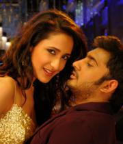 dega-movie-stills-25