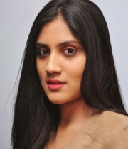 dhanya-balakrishna-latest-photo-stills-18