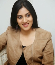 dhanya-balakrishna-latest-photo-stills-23