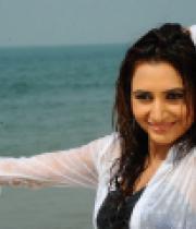 dhruthi-hot-beach-photos-2