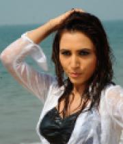 dhruthi-hot-beach-photos-3