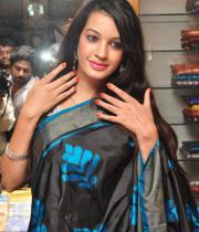 diksha-panath-at-pochampalli-cotton-mela-07