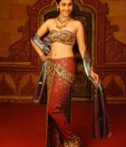 divya-hot-photo-stills-09