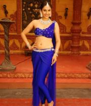 divya-hot-photo-stills-13